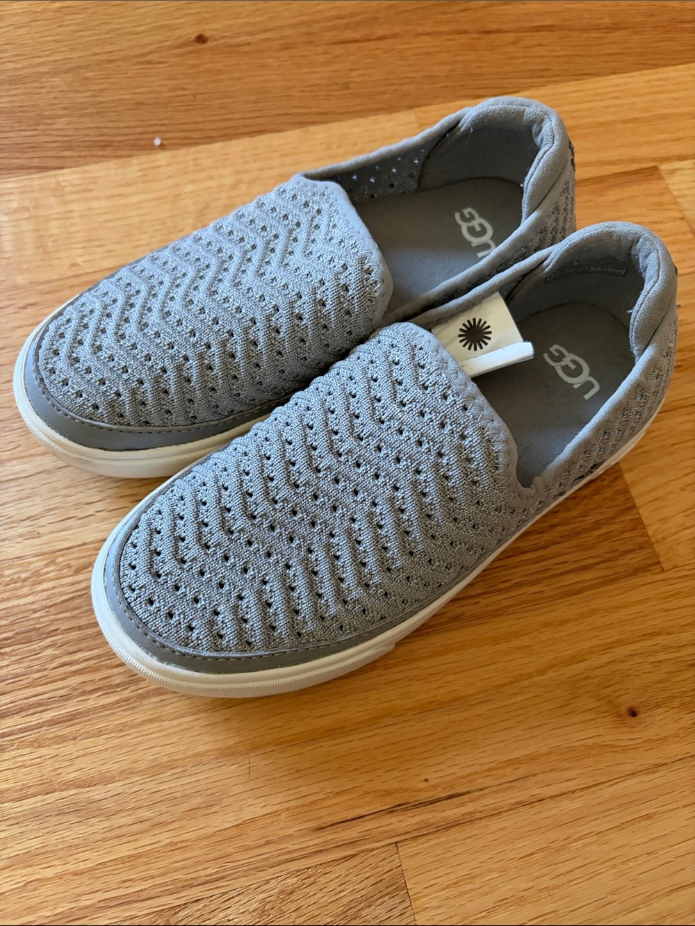 UGG Kids Light Gray Slip-On Knit Sneakers - 13